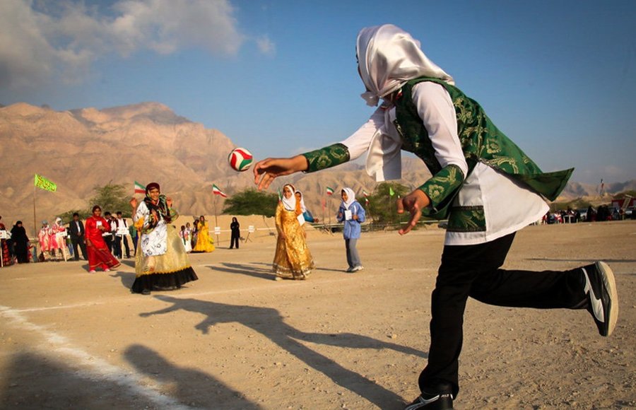 دومین جشنواره گردشگری بازی های بومی محلی در عباس آباد میامی برگزار شد