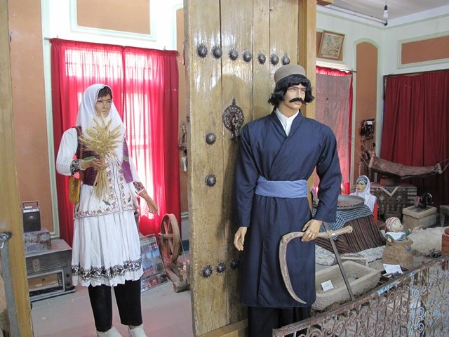 لباس محلی فرخشهری احیا و به نمایش گذاشته شد 