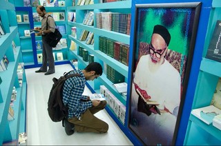 ادبیات انقلاب اسلامی جانی تازه گرفته است