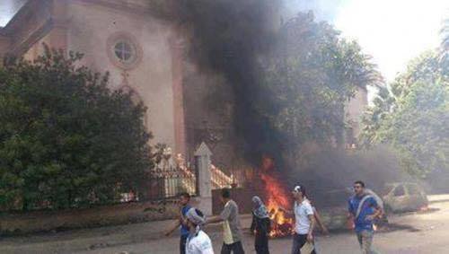 2 انفجار در نزدیکی 2 کلیسا در مصر / 36 کشته و دهها زخمی+تصاویر
