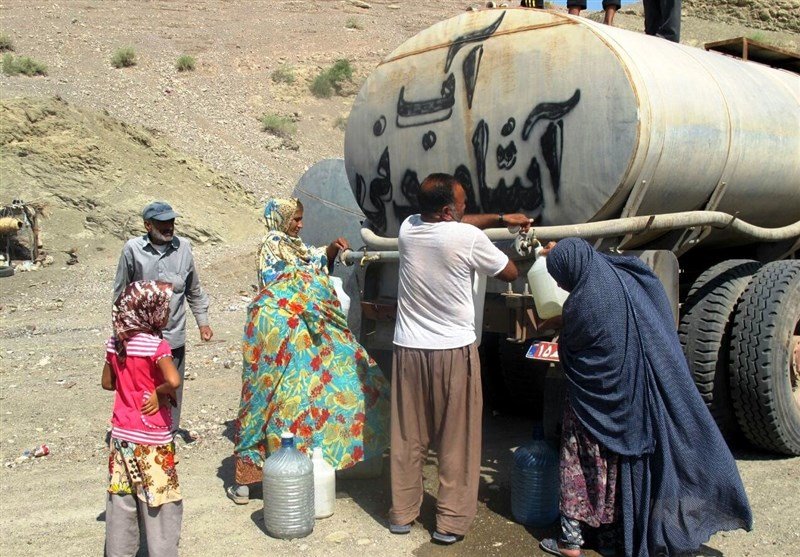 آبرسانی به روستاهای شهرستان مشهد با تانکر/ ٩٨ درصد حوضه شهرستان مشهد در وضعیت خشکسالی