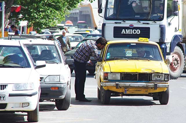 نوسازی تاکسی‌های فرسوده در ایستگاه بلاتکلیفی