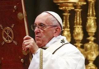 پاپ سرانجام سکوت خود را شکست