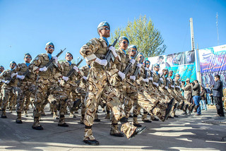 مراسم رژه نیروهای مسلح در قزوین برگزارشد