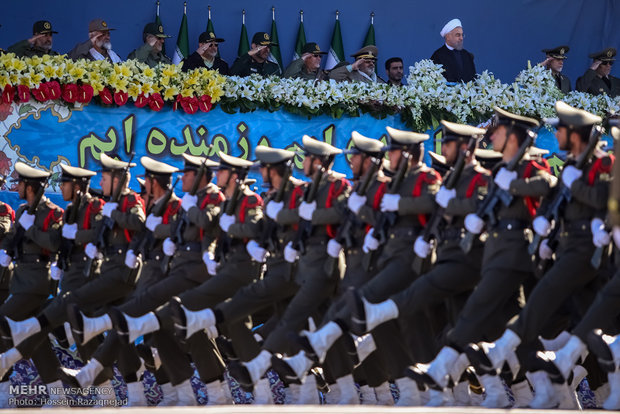  مراسم رژه نیروهای مسلح / رونمایی از آخرین تجهیزات و دستاوردهای ارتش