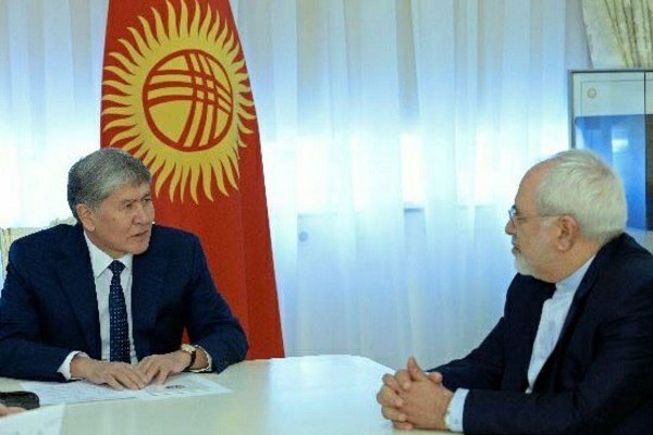 دیدار ظریف با رئیس جمهور قرقیزستان
