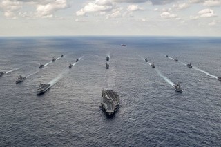 رژه دریایی در خلیج فارس برگزار می‌شود/ نمایش تجهیزات دفاعی