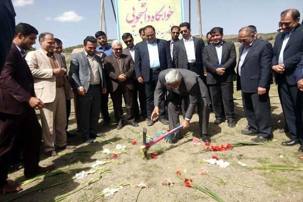 کلنگ ساخت خوابگاه دانشگاه سیدجمال الدین اسدآبادی به زمین زده شد

