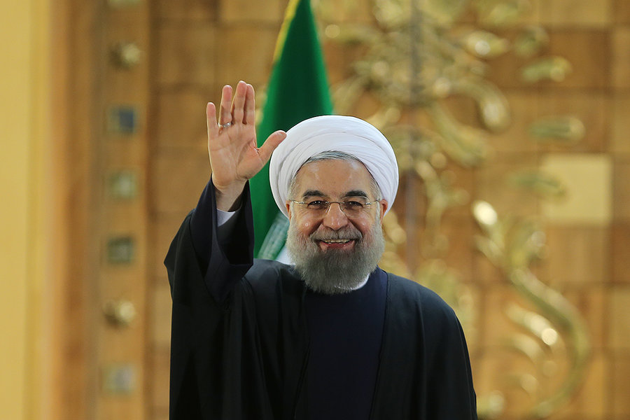 عکس/ حضور روحانی در صداوسیما برای ضبط برنامه‌های انتخاباتی
