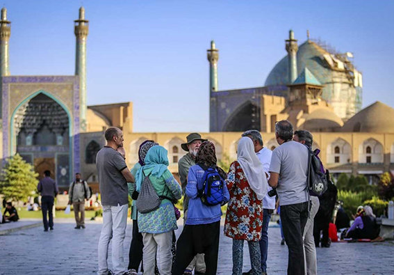 ورود بی سابقه گردشگران خارجی به اصفهان/ فرانسوی‌ها بیشترین سفر به نصف جهان را داشتند