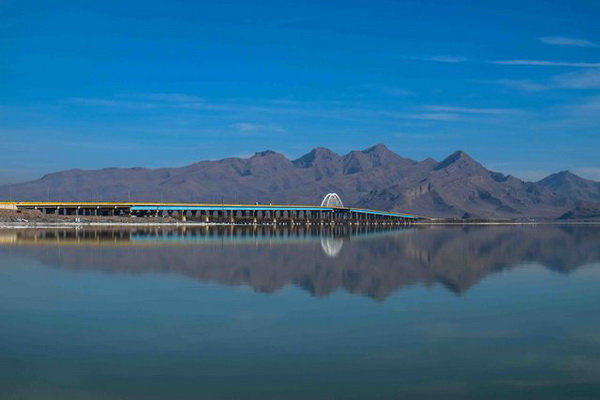 سالانه ۵۵۰ میلیون مترمکعب آب وارد دریاچه ارومیه می‌شود