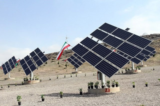 بزرگترین نیروگاه خورشیدی ۱۰کشور در اصفهان به بهره برداری رسید
