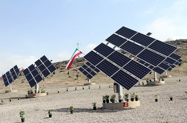 دوهزار نیروگاه خورشیدی در کرمان راه اندازی می شود