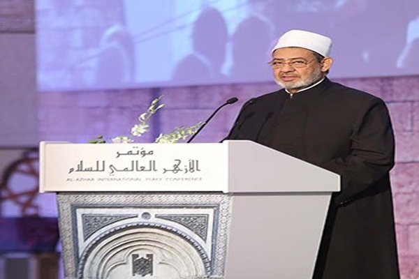 شیخ الأزهر رئیس دانشگاه الأزهر را برکنار کرد

