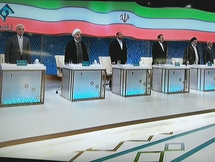 گاردین: انتخابات در ایران همچنان فضایی رقابتی دارد
