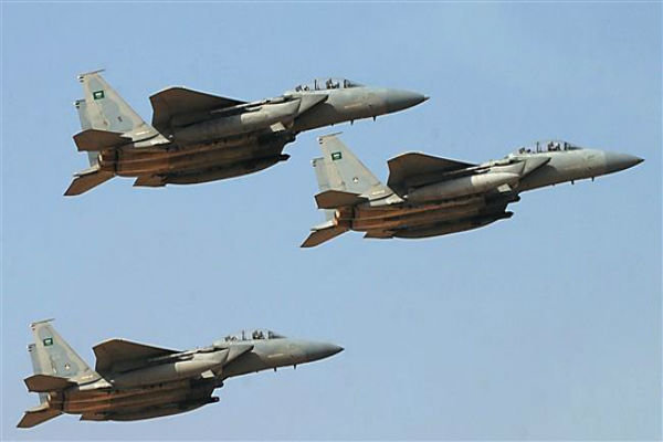 کشته و زخمی شدن ۶۸ نفر در حملات هوایی عربستان به صنعاء و صعده