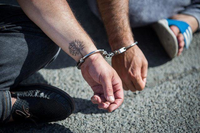 دستگیری ۶۰ دختر و پسر در پارتی شبانه
