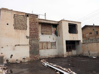 عملیات بازسازی سینمای قدیمی تربت جام استحکام ندارد!