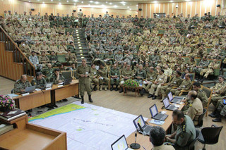 رزمایش مشترک آبخاکی روی نقشه دانشجویان دافوس ارتش پایان یافت