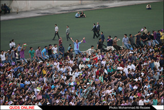 اجتماع حامیان روحانی در ورزشگاه تختی مشهد/گزارش تصویری2
