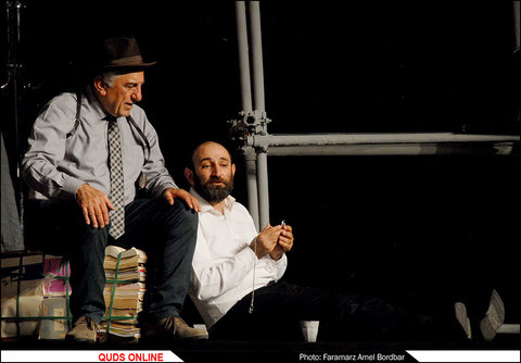 اجرای نمایش "حرفه ای " در مشهد