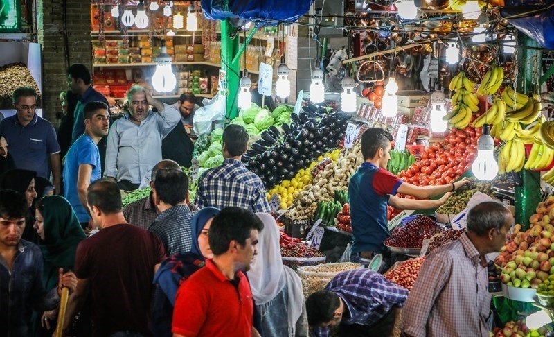 جولان پرتقال‌های وارداتی از قبرس در بازار میوه/ زردآلوی نوبرانه ۱۲ هزار تومان
