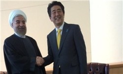 تبریک شینزو آبه و وزیر خارجه ژاپن به روحانی