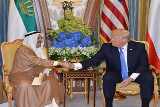 امیر کویت با رئیس جمهور آمریکا در ریاض دیدار کرد