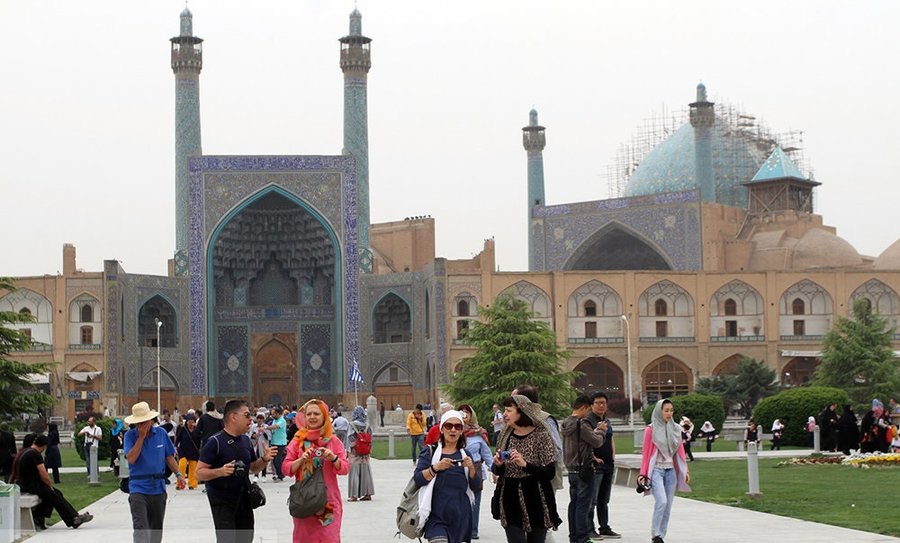 بیش از ۲۰۰ هزار توریست و گردشگر از ابنیه تاریخی شهر اصفهان بازدید کردند