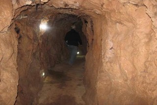 عامل انتحاری در شمال البعاج به دام افتاد/کشف تونل متعلق به داعش