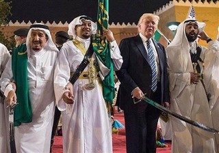 ترامپ: با رهبران کشورهای مسلمان برای «منزوی‌تر» کردن ایران توافق کرم