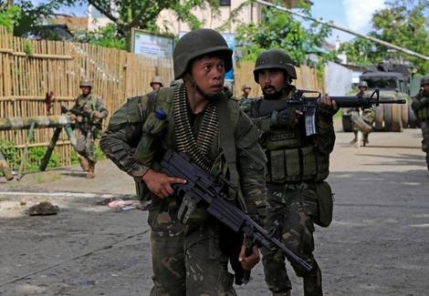 تصاویر/ نبرد ارتش فیلیپین با داعش
