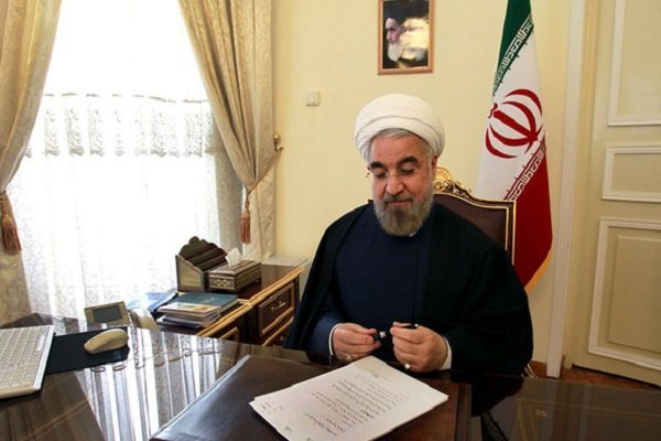 روحانی انتخاب«خاقان عباسی»را به عنوان نخست وزیرپاکستان تبریک گفت
