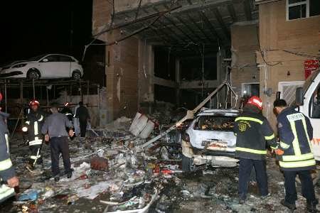 انفجار مهیب در بلوار نصر شیراز/ یک فروشگاه بزرگ در آتش سوخت