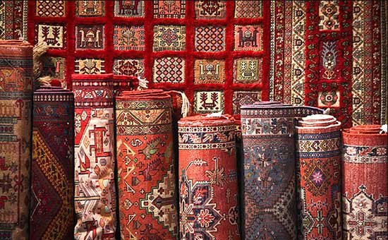 توسعه صادرات فرش دستباف زنجان در دستور کار قرار دارد
