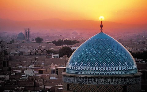 مساجد شهر اصفهان تحت پوشش بیمه سوانح و آتش سوزی قرار می گیرند