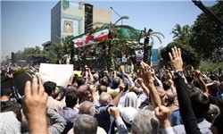 رویترز: ایرانی‌ها در مراسم تشییع قربانیان تروریسم شعار مرگ بر آل سعود سر دادند