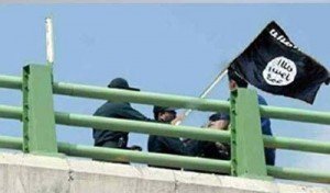 نصب پرچم داعش در یکی از شهرهای ایران