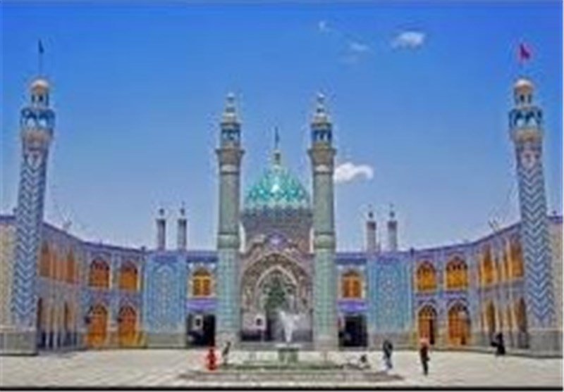 ۱۰۰۰۰ گردشکر خارجی از امام‌زادگان شمال اصفهان بازدید کردند 