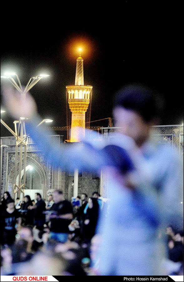 مراسم احیاء شب بیست و سوم ماه رمضان در حرم مطهر رضوی برگزار شد