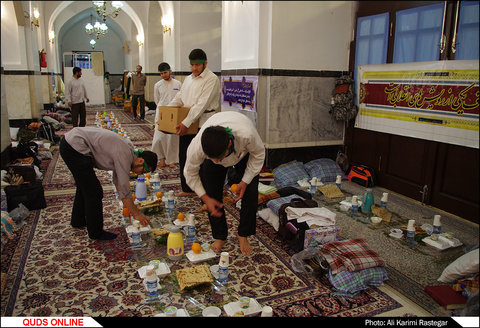 مراسم معنوی اعتکاف طلاب و دانش آموزان ایرانی و خارجی حوزه علمیه خراسان در حرم مطهر رضوی