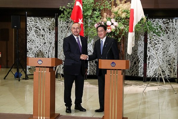 وزرای خارجه ترکیه و ژاپن در توکیو دیدار و گفتگو کردند
