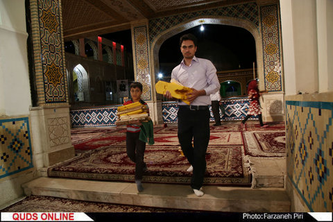 جز خوانی قرآن کریم در روستای مشهد اردهال کاشان