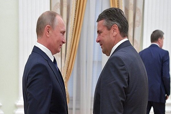 پوتین: رابطه روسیه و آلمان گسترش خواهد یافت
