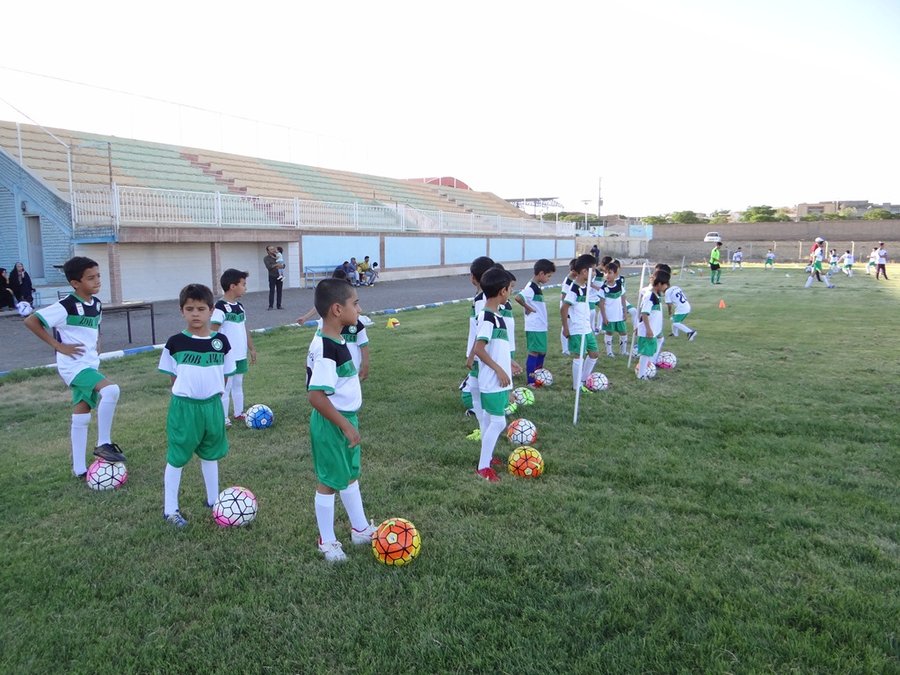سراب مدارس فوتبال در تعطیلات تابستان