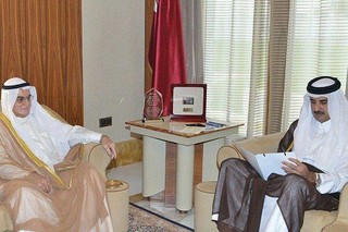 نماینده امیر کویت پیام وی را تسلیم امیر قطر کرد