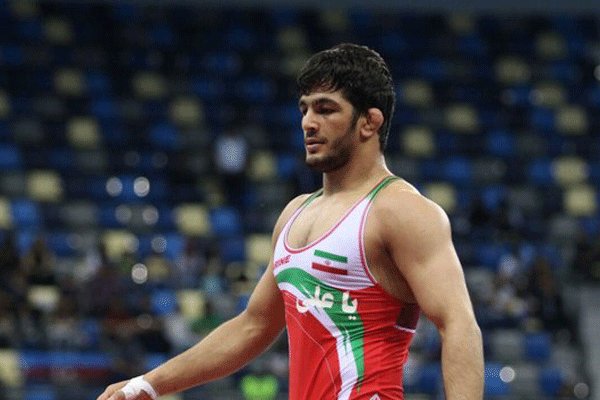 قهرمان المپیک همچنان می تازد/ پیروزی حسن یزدانی مقابل علیرضا کریمی