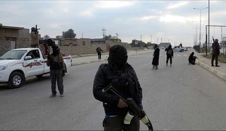 تلنبار اجساد داعشی‌ها در موصل + فیلم(18+)