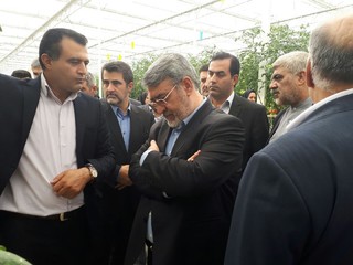 گلخانه کشت و صنعت لرستان با حضور وزیر کشور افتتاح شد