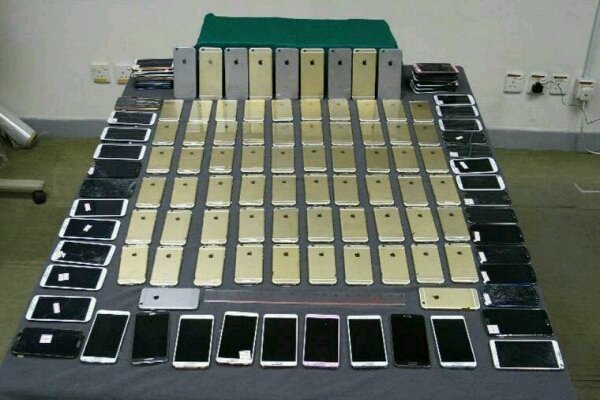 کشف ۱۷۰ عدد گوشی همراه قاچاق در شهرستان نیکشهر